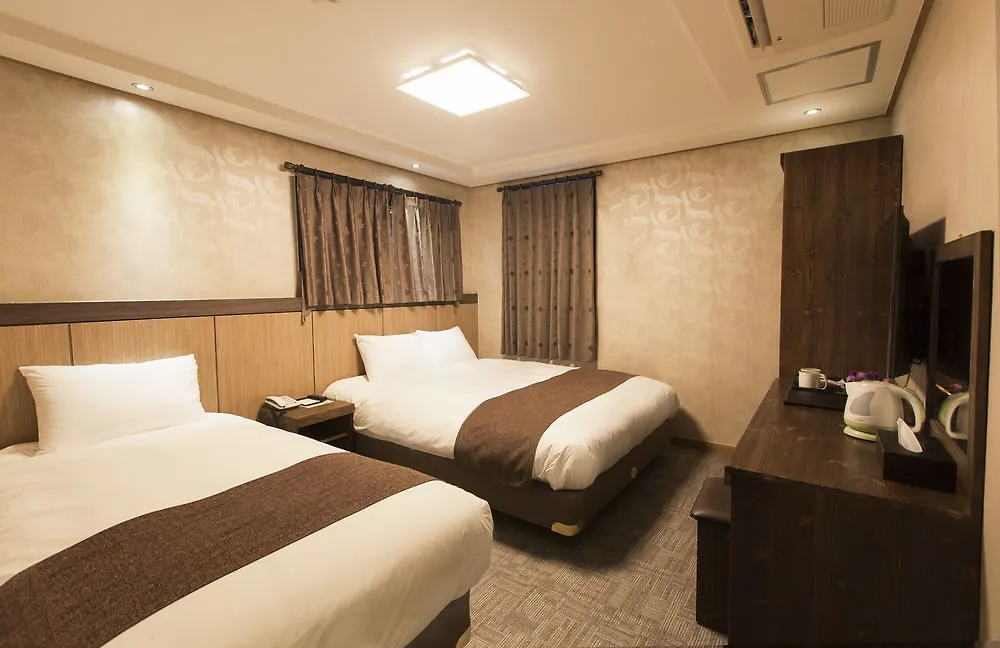 Index Hotel J Dream Jeju 3*,